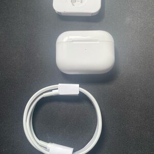 Apple AirPods Pro gen 2 White Wireless Earbuds with Charging Case and Cable